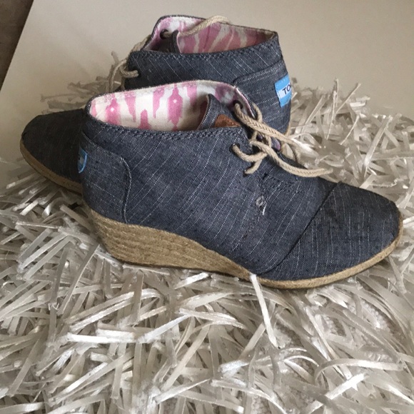 TOMS denim linen wedge. Woman's size 6.5 - Picture 5 of 8
